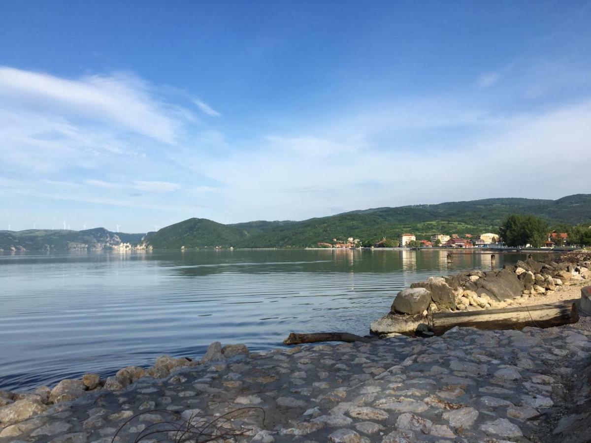 Apartmani Vidikovac Golubac Exterior photo